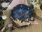 Đĩa hoa nổi gân men hỏa biến xanh đá khắc sen, đường kính 21,5cm