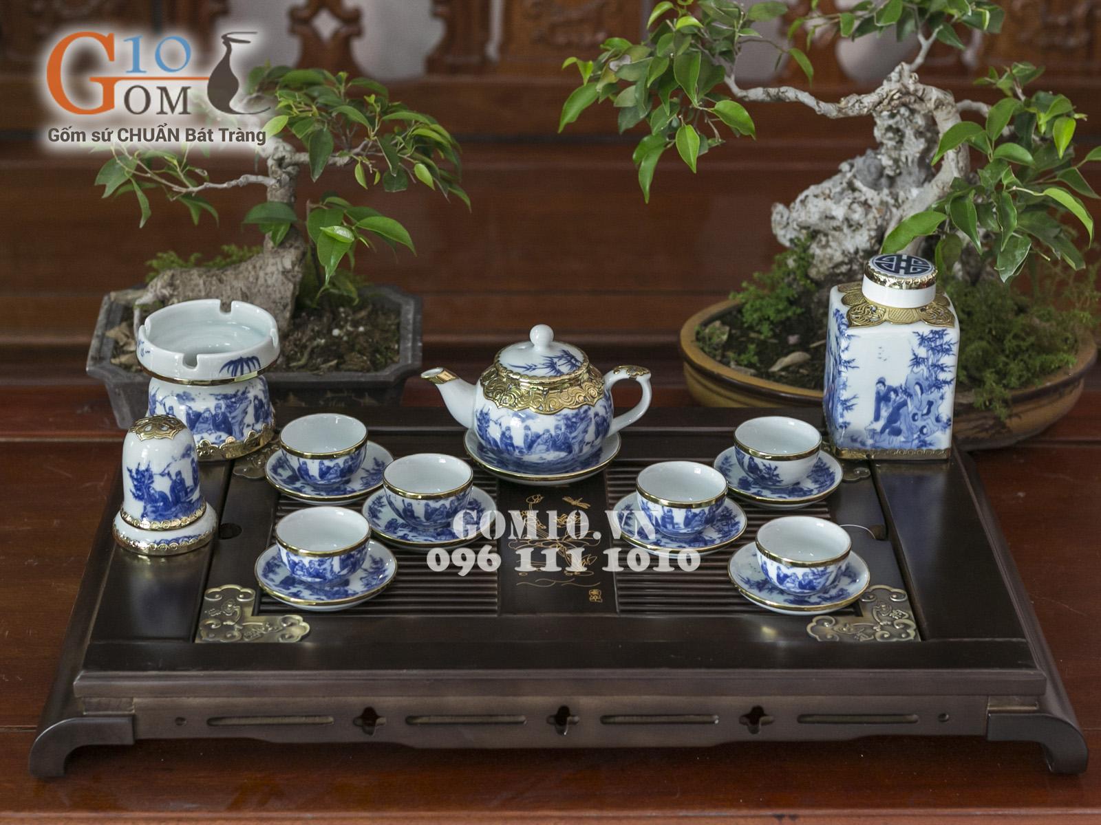 Ấm chén men lam cổ