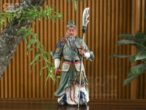 Tượng sứ Bát Tràng