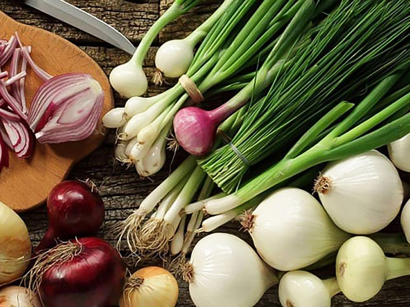 Cách muối dưa hành miền Bắc giòn, không bị hăng