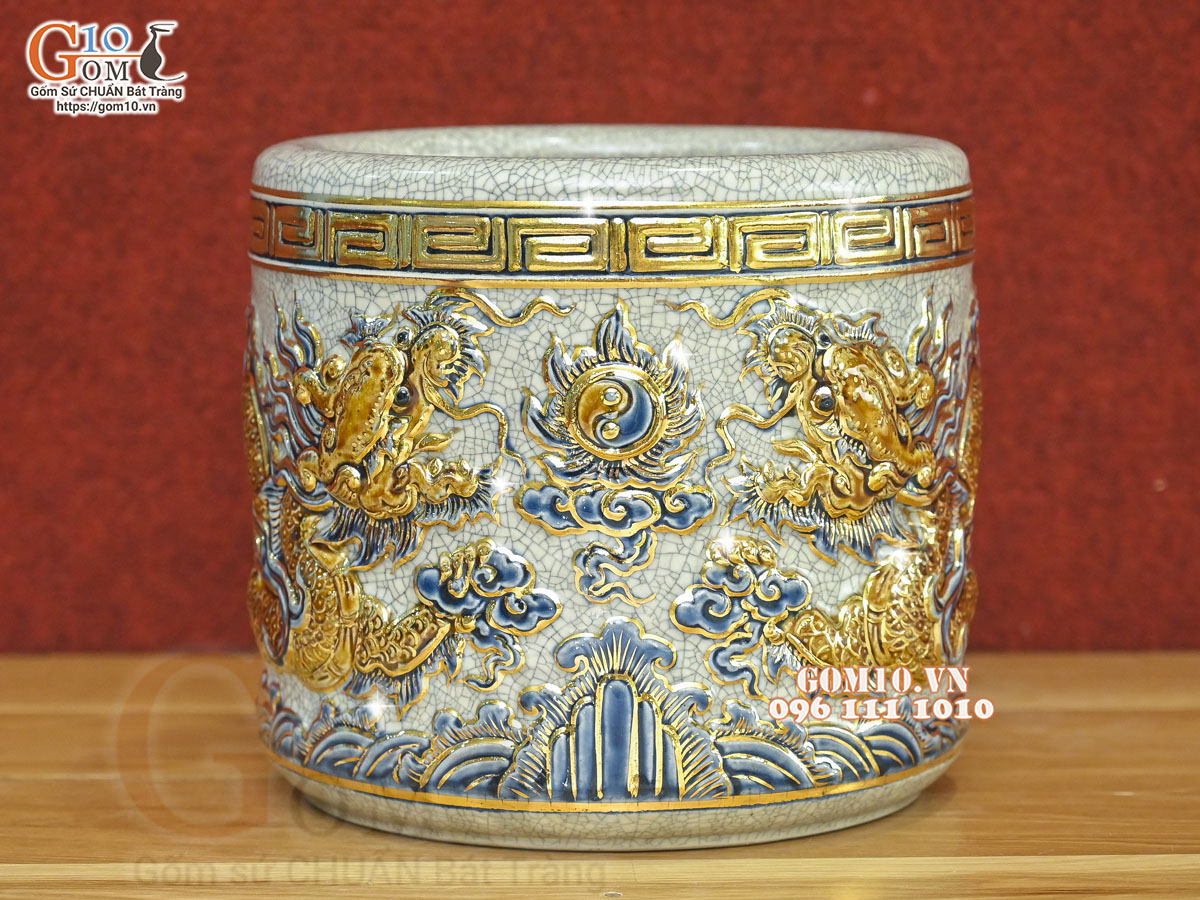 Có nên đặt bát hương rồng 5 móng trên ban thờ?