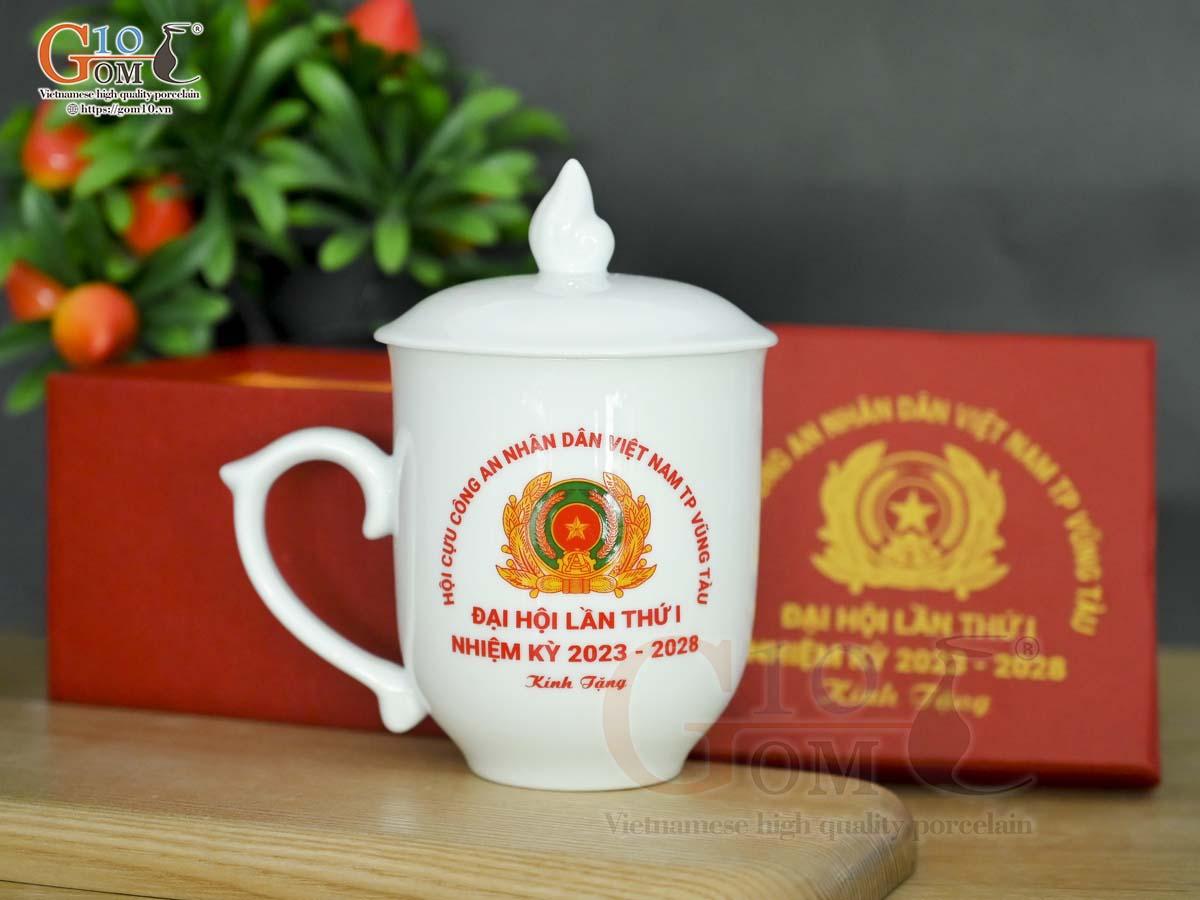 Gợi ý cho bạn mẫu cốc sứ in logo quà tặng doanh nghiệp giá rẻ và đẹp năm 2024