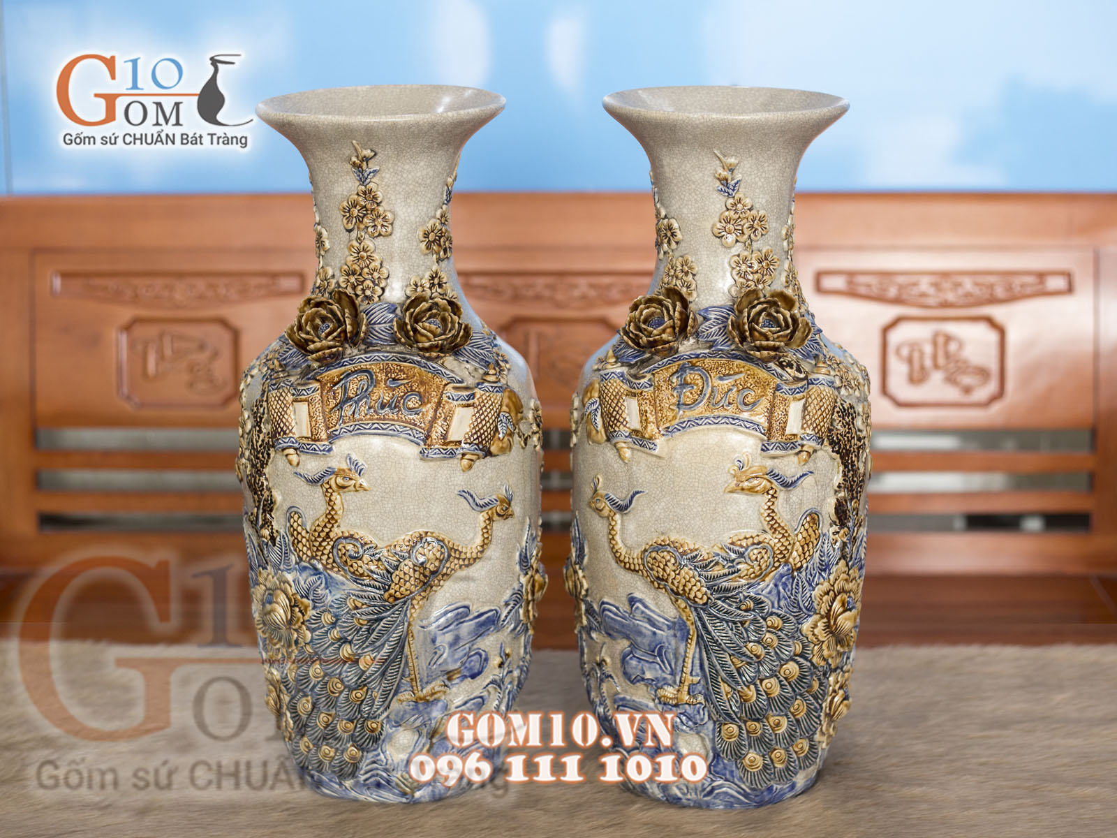 Cách bày lọ lộc bình để trên bàn thờ và ý nghĩa phong thủy