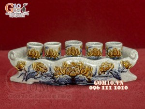Bộ chén kỷ trên bàn thờ dùng để đựng gì
