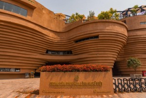 Cùng Gốm 10 khảm phá Trung tâm tinh hoa làng nghề việt - Công trình có kiến trúc độc lạ ở Việt Nam