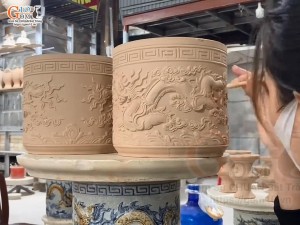 Cách chọn bát hương gốm Bát Tràng hợp mệnh gia chủ