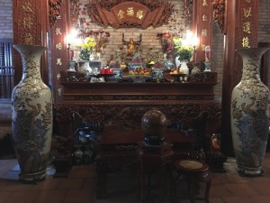 Đặt lọ lộc bình trong phòng khách như thế nào là hợp phong thuỷ ?