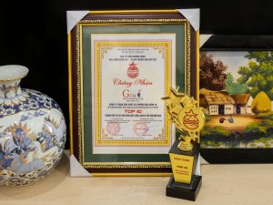 Gốm 10 nhận giải TOP 10 Thương hiệu tin cậy, sản phẩm chất lượng, dịch vụ tận tâm 2020