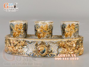 Kỷ cong 3 chén men rạn đắp nổi Rồng - vẽ vàng 24k