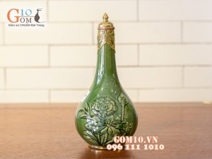 Nậm rượu men ngọc đắp nổi bọc đồng 17cm
