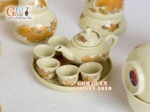 Bộ ấm chén thờ họa tiết Sen vàng kim