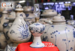 Đèn dầu men rạn cổ cổ bé