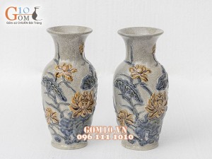 Đôi lộc bình men rạn đắp nổi Sen Tài Lộc, cao 26cm