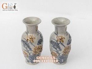 Đôi lộc bình men rạn đắp nổi Sen Tài Lộc, cao 26cm