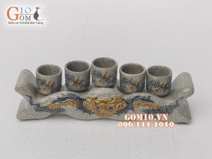 Kỷ ngai 5 chén men rạn đắp nổi Rồng Phú Quý