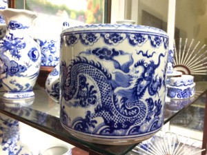 Bát hương men dong cổ vẽ Rồng, đường kính 16cm