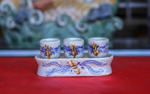 Kỷ 3 chén men rạn nổi