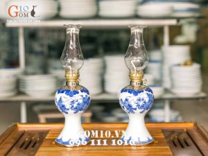 Đôi đèn thấp tròn bọc đồng men lam, vẽ sen