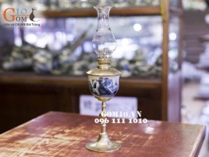 Đèn dầu tống cột men rạn cổ