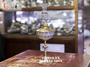 Đèn dầu bát chữ men rạn cổ