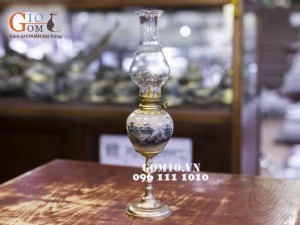 Đèn dầu quả hồng men rạn cổ