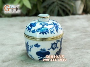 Bát nắp men lam vẽ cổ đồ bọc đồng, phi 11cm