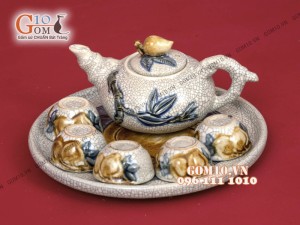 Bộ ấm chén thờ men rạn đắp nổi Trúc Đào cao cấp
