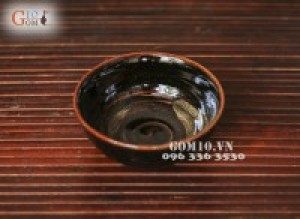 Bát men đen, lòng nâu cỡ to