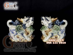 Đôi tỳ hưu men rạn đắp nổi, cao 20cm