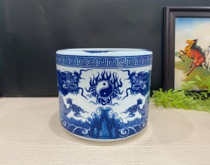 Bát hương men trắng hoạ tiết rồng giả nổi 22cm