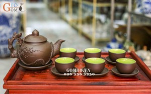 Ấm chén tử sa đắp nổi hoa đào 380ml