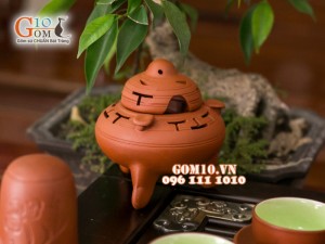 Ấm chén tử sa đắp nổi hoa đào đỏ 350ml, đầy đủ phụ kiện