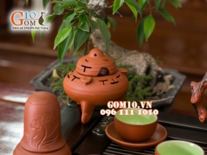 Ấm chén tử sa đắp nổi hoa phù dung đen đỏ 500ml, đầy đủ phụ kiện