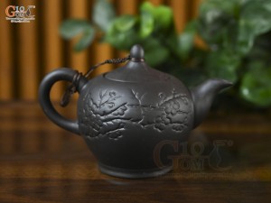 Ấm gốm tử sa khắc hoa đào đen, 350ml