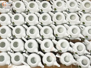 Ấm lẻ dáng chóp lửa men trắng in logo, 600ml