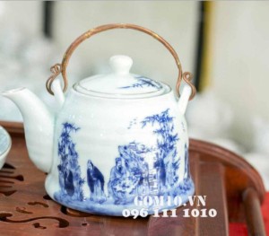 Ấm lẻ dáng vuốt men lam cảnh trúc lâm thất hiền kẻ chỉ vàng kim, 350ml