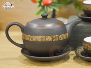 Ấm lẻ nâu son gốm hồng sa viền vàng, 300ml