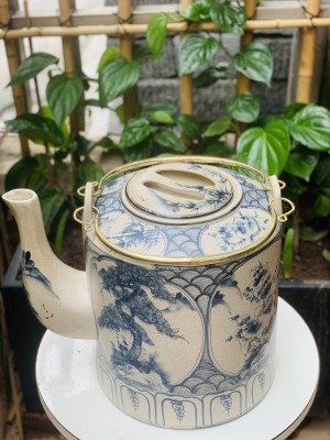 Ấm tích men rạn cổ hoạ tiết tứ cảnh cao 35cm