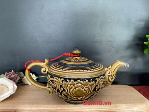 Ấm trà hồng dẹt men cổ khắc nổi hoa phù dung Ấm trà hồng dẹt men cổ khắc nổi hoa phù dung