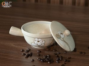 Bát chuôi men kem tấm vẽ Bạch Liên, đường kính 12cm