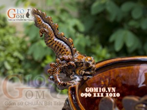 Lư hương men cổ khắc rồng phượng, đường kính 25m