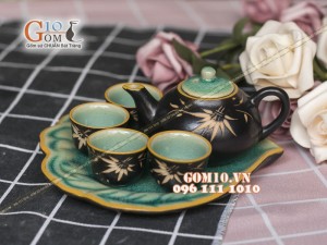 Bộ ấm chén thờ men thủy tinh xanh - khắc trúc