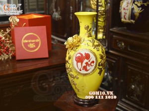 Bảo bình chữ Phúc đắp nổi dát vàng, nền vàng, cao 42cm