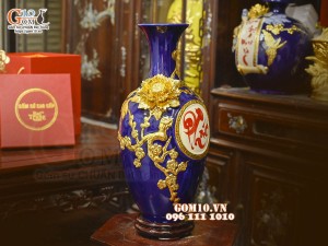 Bảo bình chữ Phúc đắp nổi dát vàng, nền xanh coban, cao 42cm