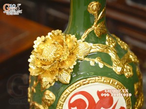 Bảo bình chữ Phúc đắp nổi dát vàng, nền xanh lục bảo, cao 30cm