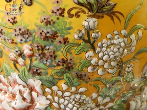 Bảo bình men loang vàng đắp nổi hoa dây vẽ vàng 24k, cao 70cm