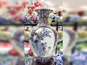 Bảo bình men màu họa tiết Tứ Cảnh vẽ vàng 24k, cao 62cm