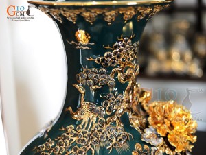 Bảo bình men màu xanh lục đắp nổi Thuận Buồm Xuôi Gió vẽ vàng 24k, cao 85cm