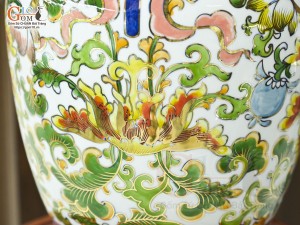 Bảo bình phong thủy men lam cổ cảnh hoa dây màu vẽ vàng 24k, cao 36cm