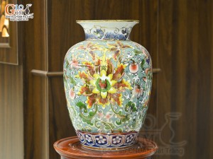Bảo bình phong thủy men màu cảnh hoa dây vẽ vàng 24k nền xanh, cao 36cm